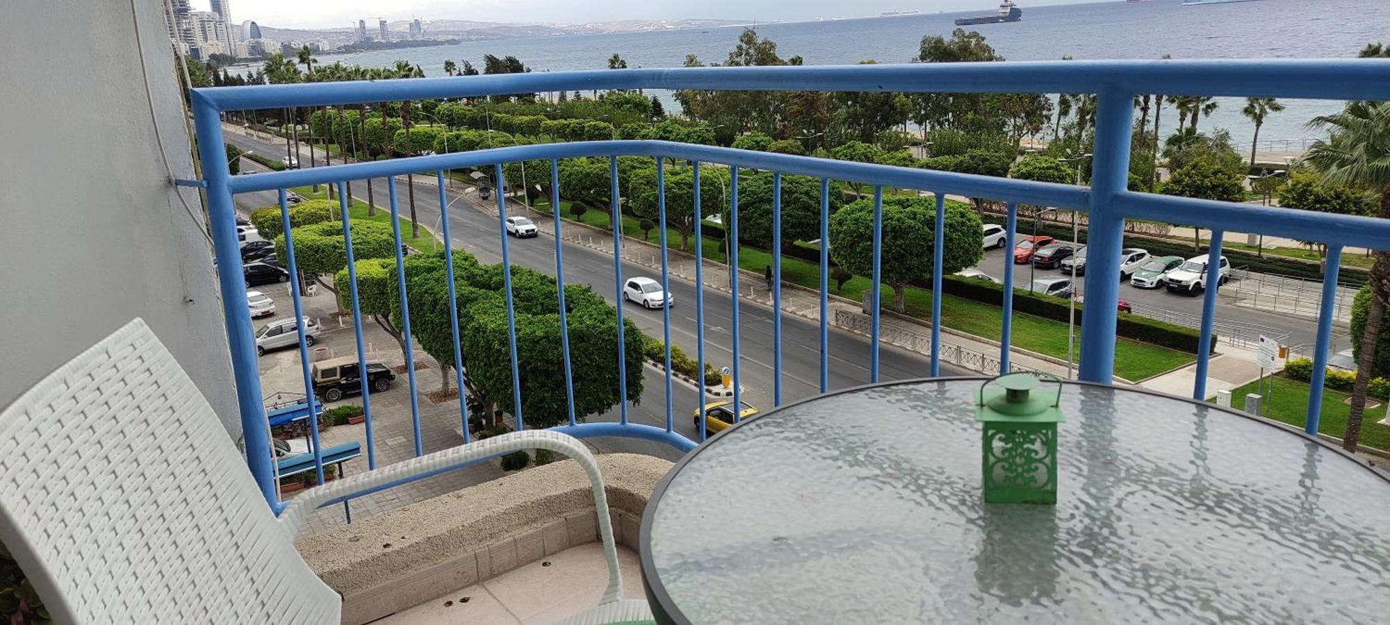 Sea Front & City Center, Amazing Sea View ليماسول المظهر الخارجي الصورة